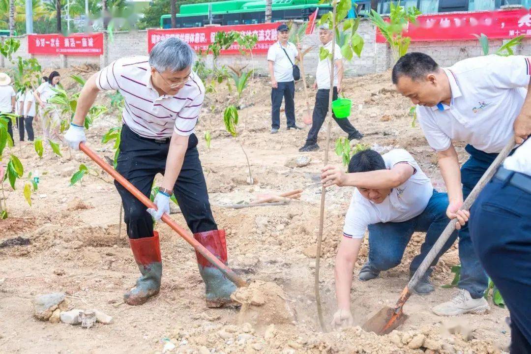 🌸快手短视频【2024新澳门正版免费资料】-上海市漕河泾新兴技术开发区运营管理有限公司入户门及 智能门锁供货及安装  第1张