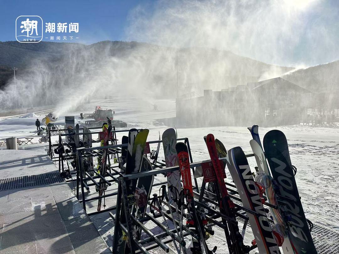 滑雪场厕所用水供游客饮用引发关注，服务质量与透明度的挑战