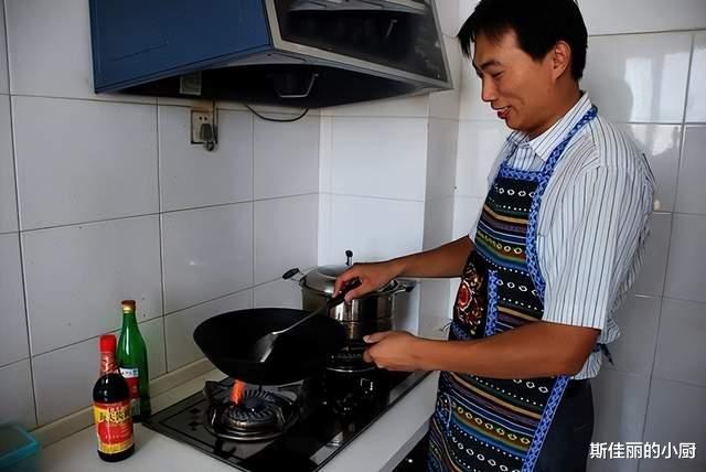 男子午休烹饪爱意满溢美食，荣获大奖，爱的力量与厨艺的完美结合