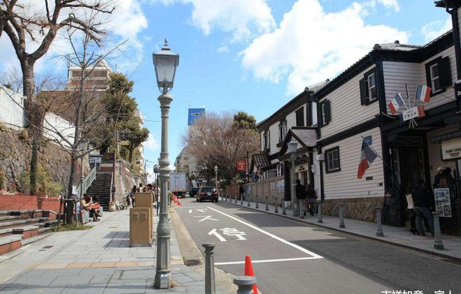 中日街景差异解析，实例探究两国街头风貌的不同