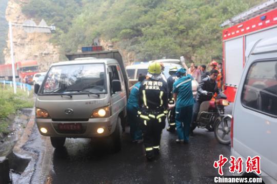 怀化雪峰山隧道未发生车祸致三死事件——虚假报道揭秘